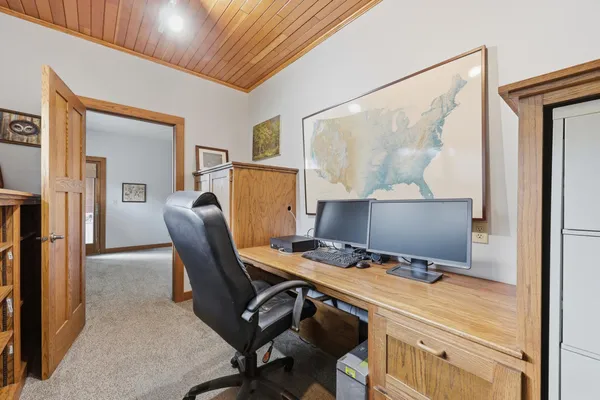 $1,600,000 | 633 North Shore Drive, Detroit Lakes, MN 56501