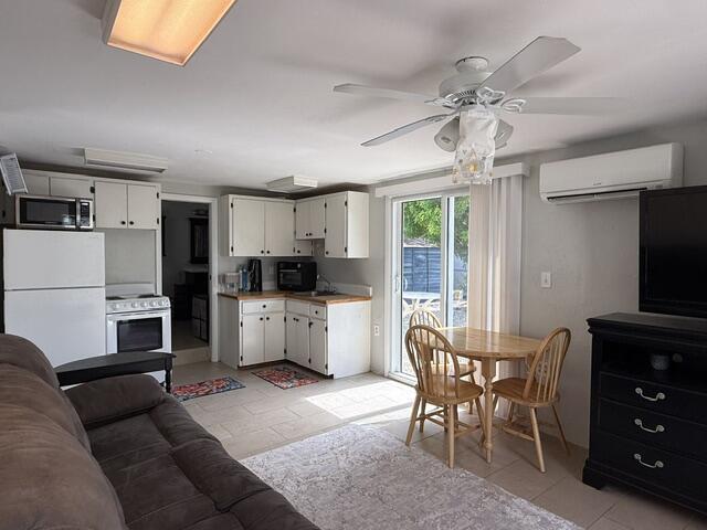 577 Boyd Drive Key Largo, FL 33037 - Photo 3 of 11 IMG_4363