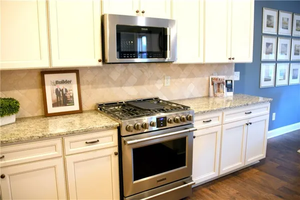 $3,195 | 5730 Lanier Valley Parkway, Sugar Hill, GA 30518