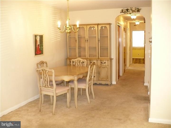 3119 Welsh Road Philadelphia, PA 19136 - Photo 3 of 9 Dining Room
