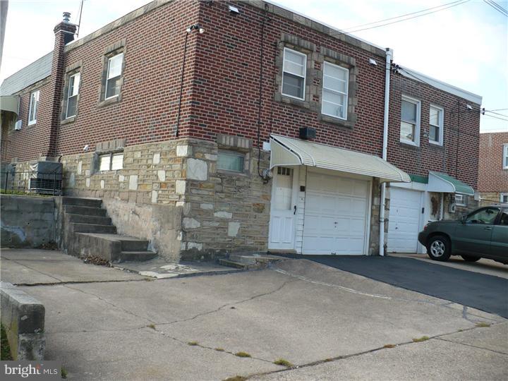 3119 Welsh Road Philadelphia, PA 19136 - Photo 4 of 9 View in Back