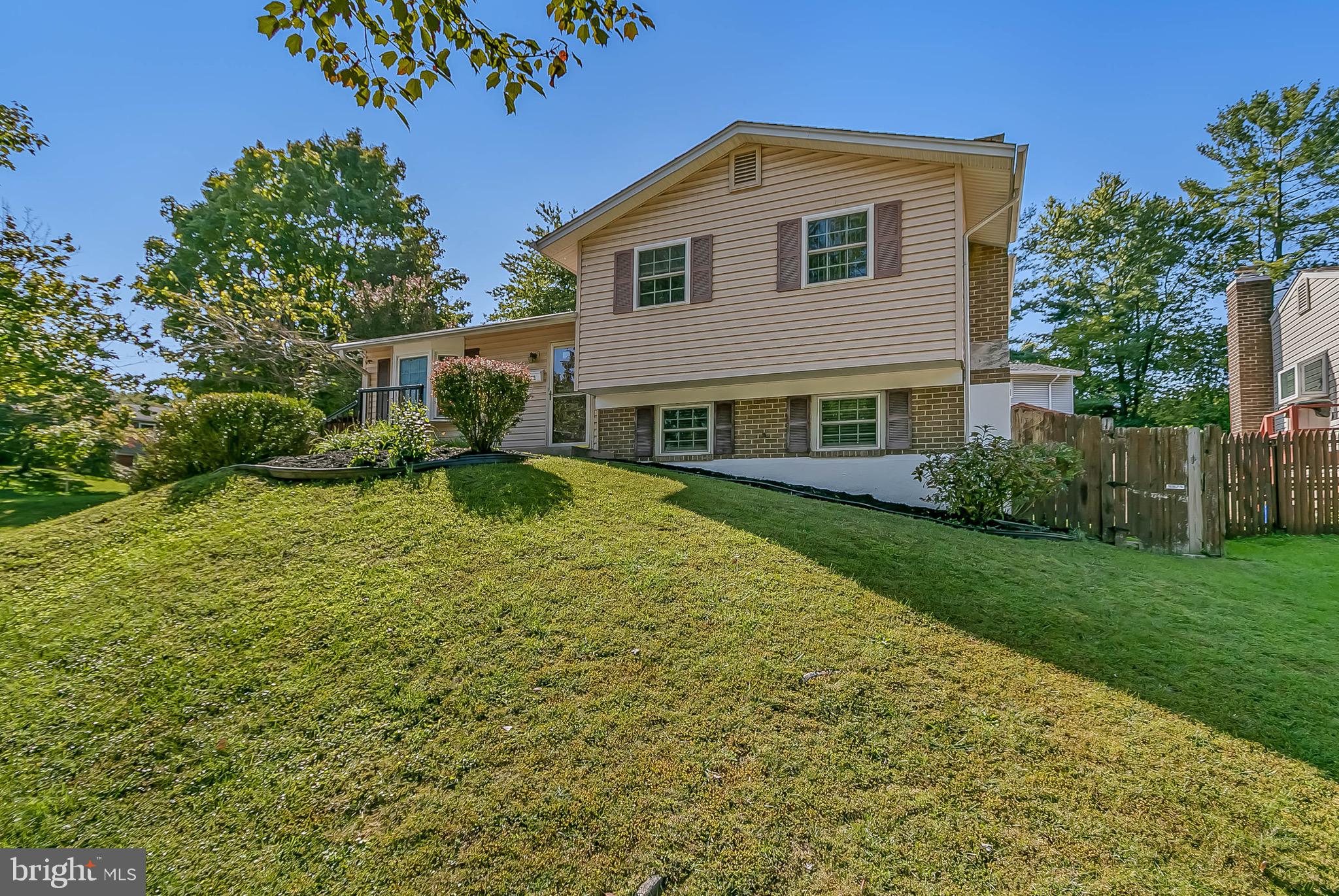 622 Denham Road Rockville, MD 20851 - Photo 2 of 45 Gallery Image 2