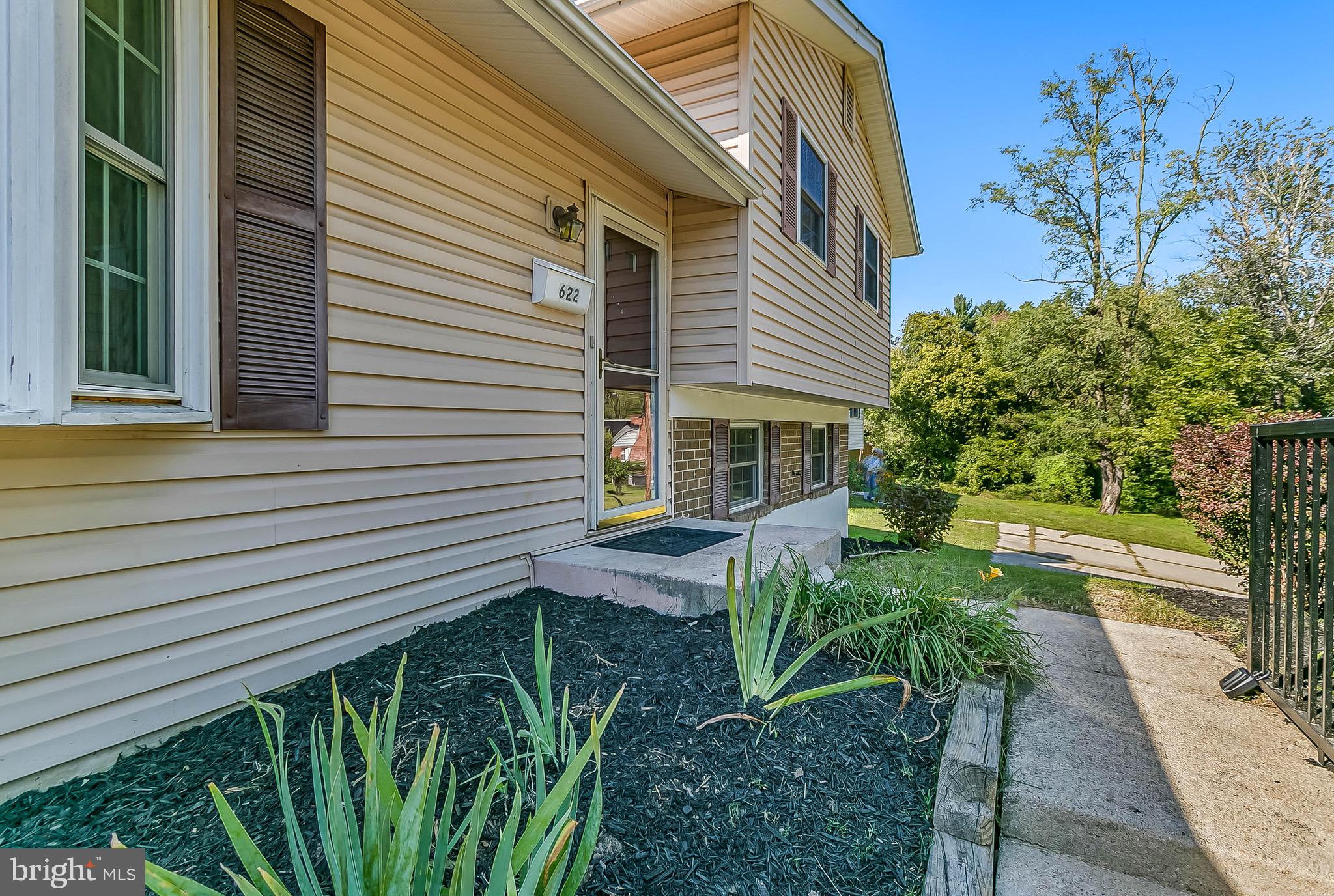 622 Denham Road Rockville, MD 20851 - Photo 4 of 45 Gallery Image 4
