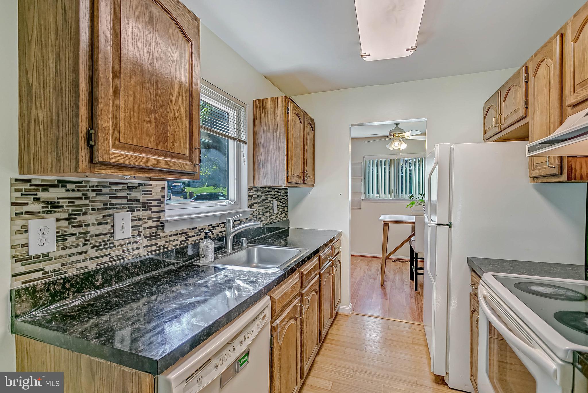 622 Denham Road Rockville, MD 20851 - Photo 6 of 45 Gallery Image 6