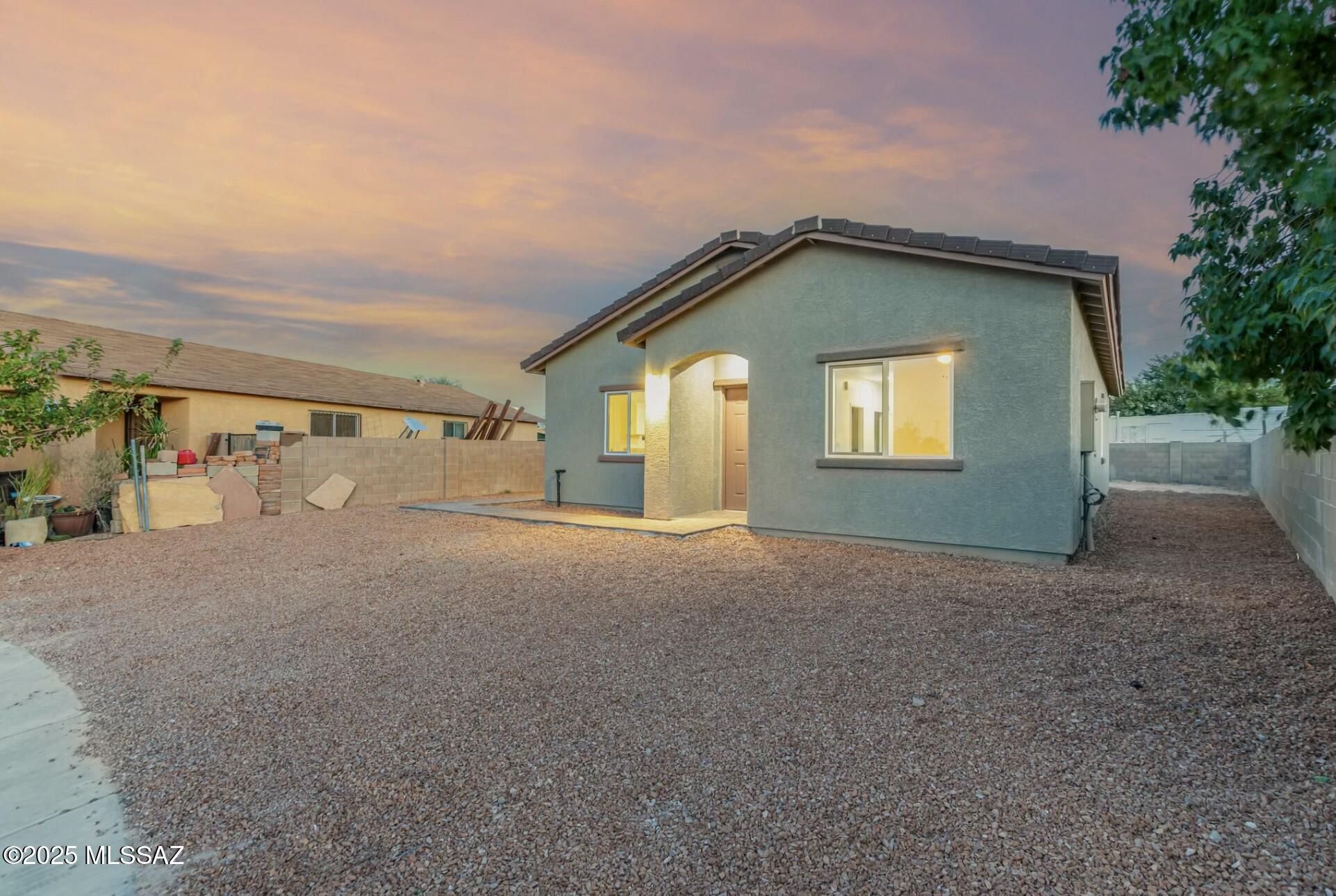 1796 Rusia Court Rio Rico, AZ 85648 - Photo 4 of 18