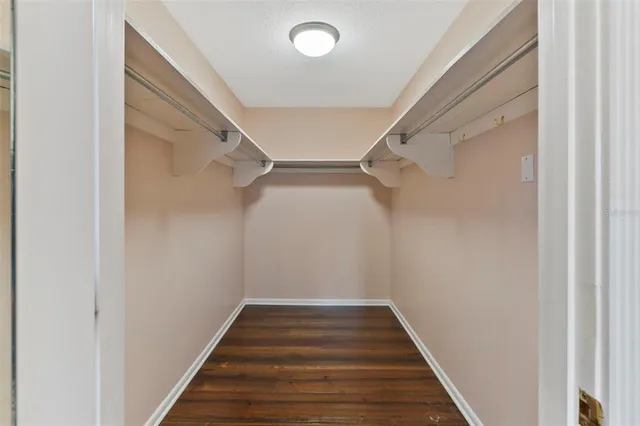 $2,950 | 126 East Palmetto Avenue, Howey-in-the-Hills, FL 34737