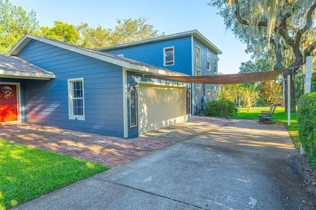 $2,950 | 126 East Palmetto Avenue, Howey-in-the-Hills, FL 34737