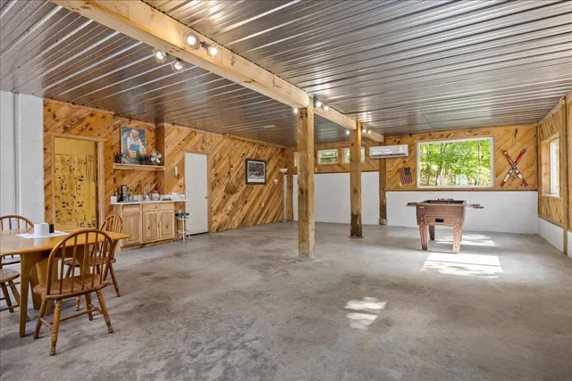 a view of a storage & utility room
