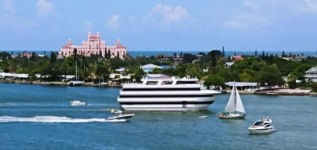 $599,000 | 6265 Sun Boulevard, Unit 806, St. Petersburg, FL 33715