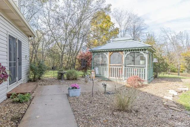 $499,000 | 2322 Huffman Road, Boonville, IN 47601