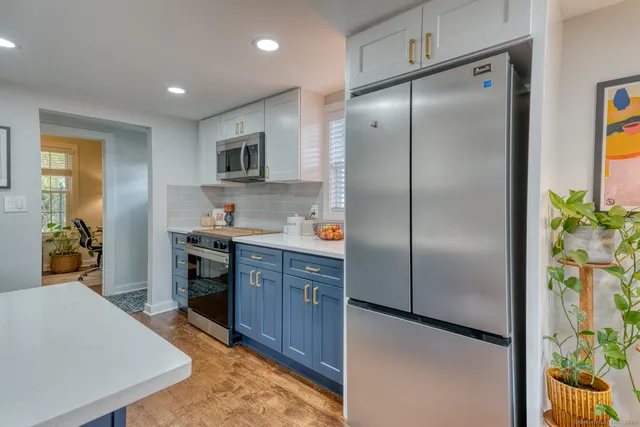 $319,000 | 25 Whippoorwill Road, Southington, CT 06489