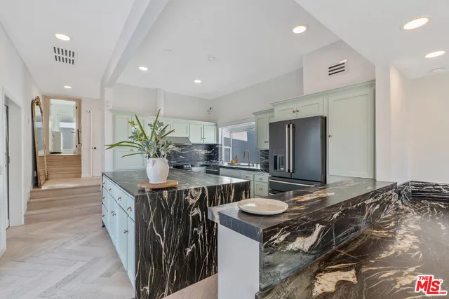 $12,000 | 3479 Wonder View Drive, Los Angeles, CA 90068