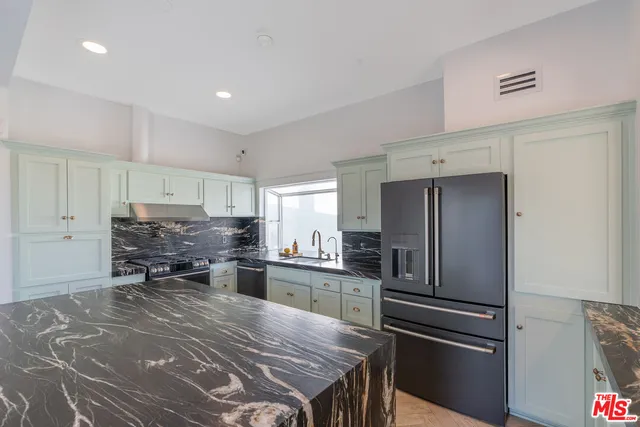 $12,000 | 3479 Wonder View Drive, Los Angeles, CA 90068