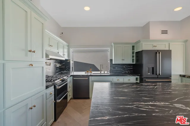 $12,000 | 3479 Wonder View Drive, Los Angeles, CA 90068