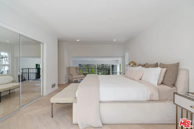 $12,000 | 3479 Wonder View Drive, Los Angeles, CA 90068