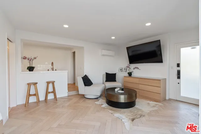 $12,000 | 3479 Wonder View Drive, Los Angeles, CA 90068