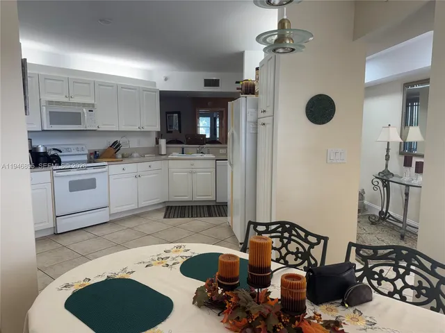 $244,900 | 7751 Southampton Terrace, Unit 310, Tamarac, FL 33321