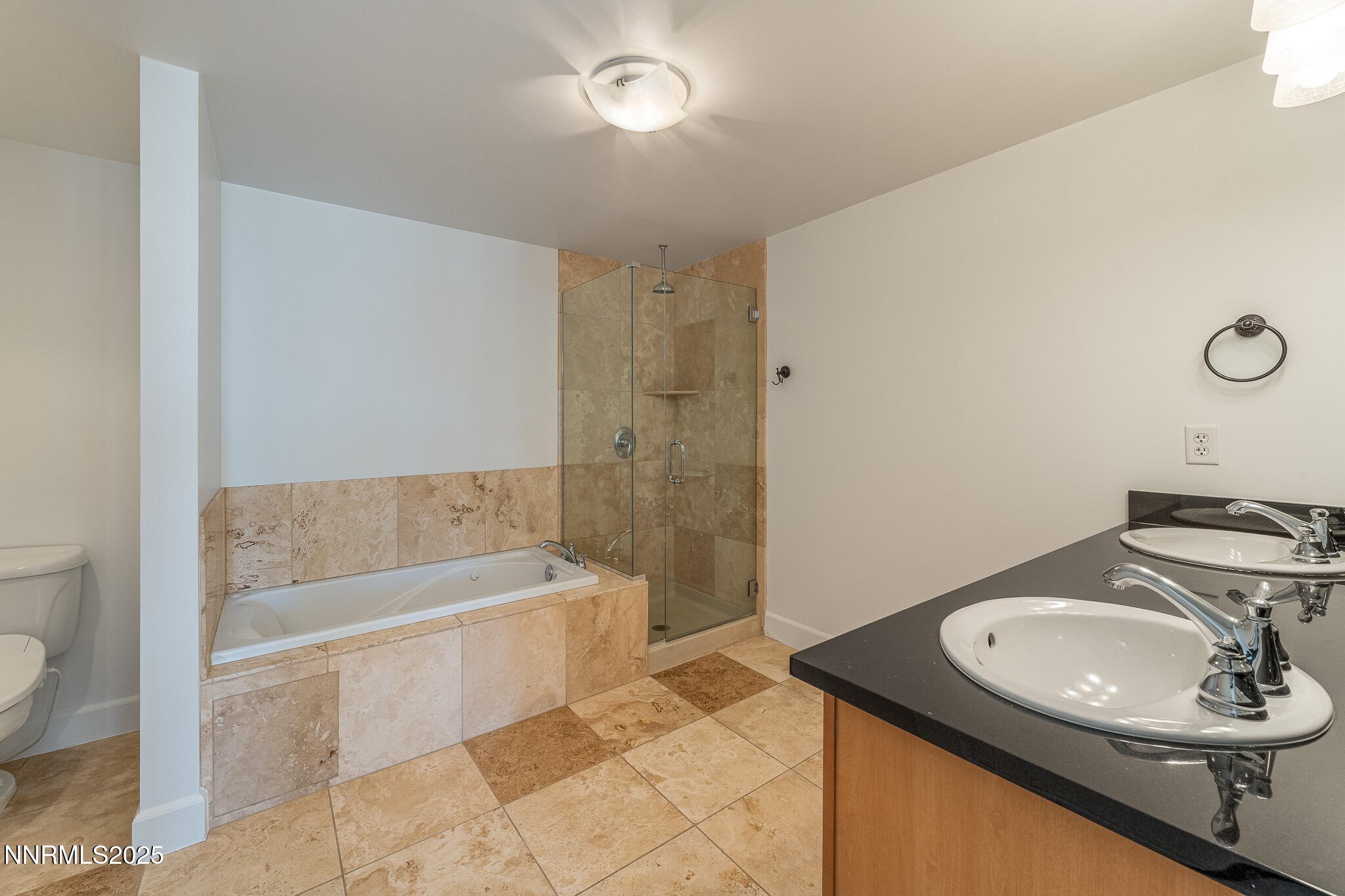50 North Sierra Street, Unit STE 909 Reno, NV 89501 - Photo 22 of 34 a bathroom with a sink and a mirror