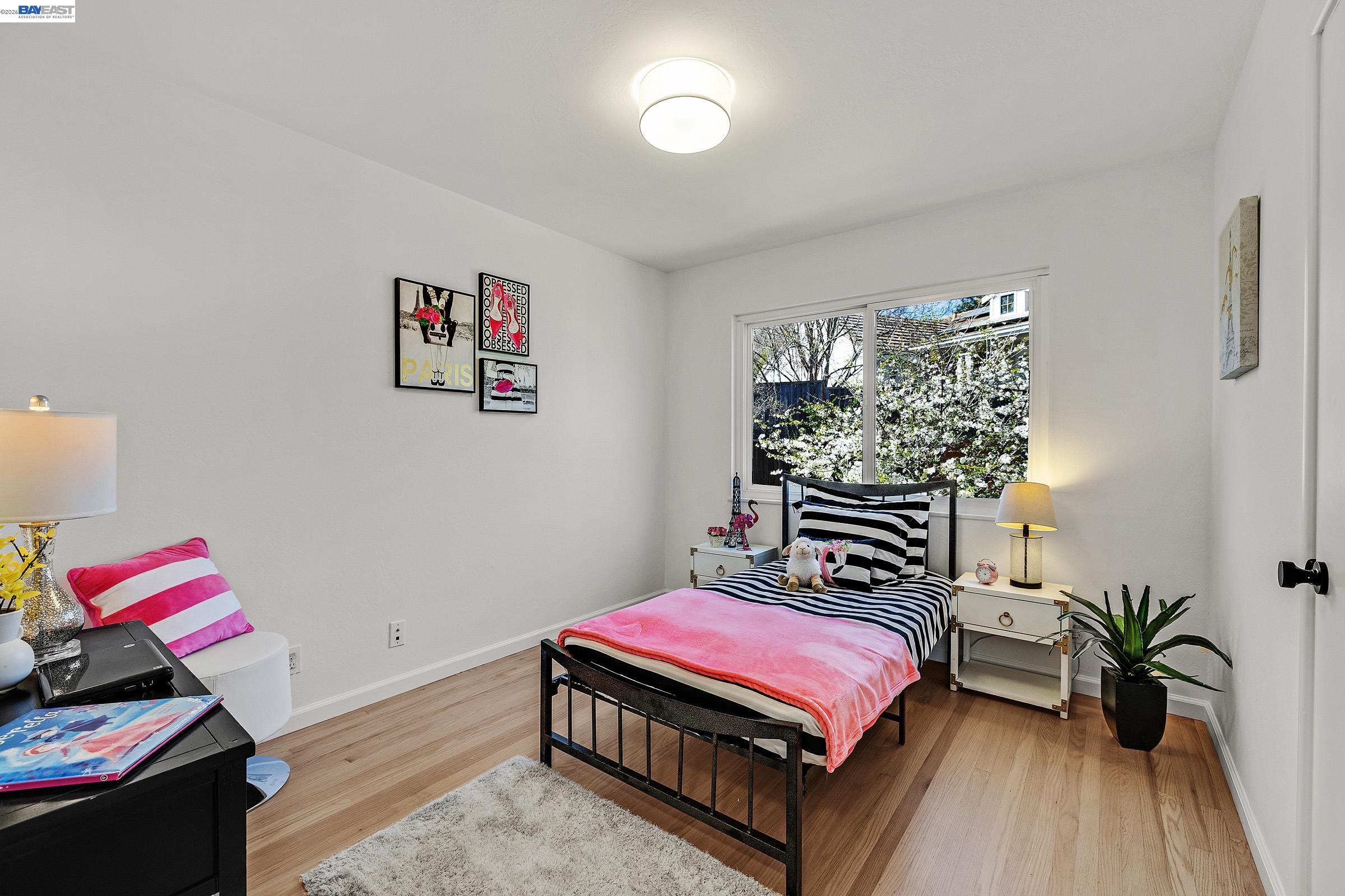 18595 Laredo Road Castro Valley, CA 94546 - Photo 15 of 26