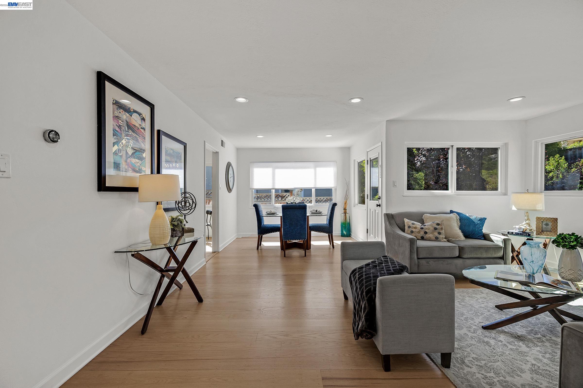 18595 Laredo Road Castro Valley, CA 94546 - Photo 5 of 26