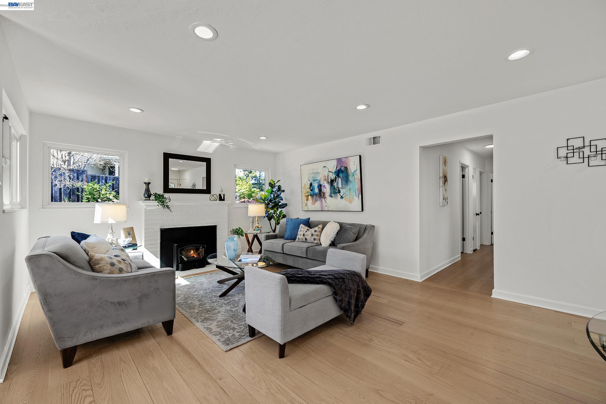 18595 Laredo Road Castro Valley, CA 94546 - Photo 6 of 26