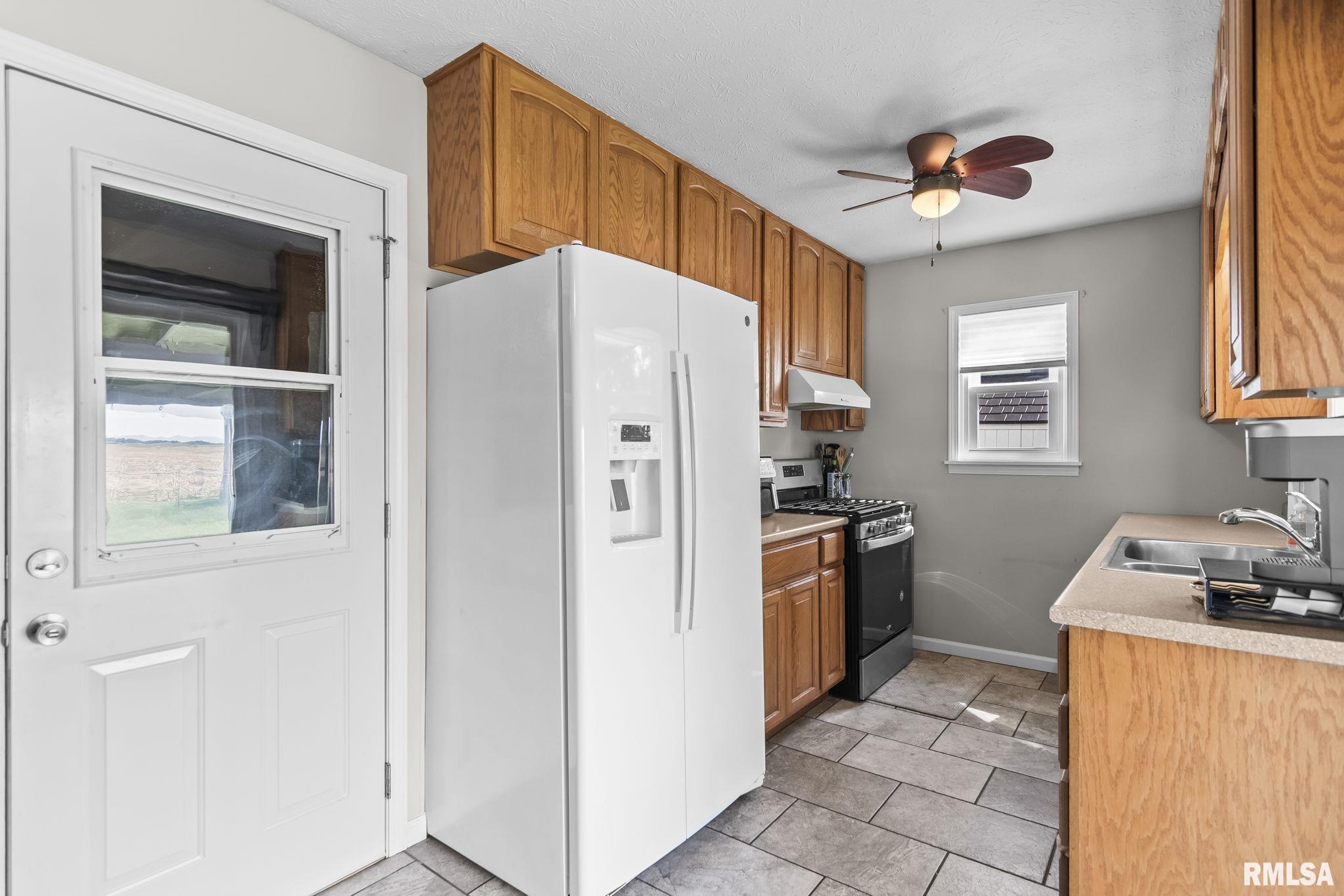 3916 Marie Drive Springfield, IL 62707 - Photo 12 of 39 Gallery Image 12