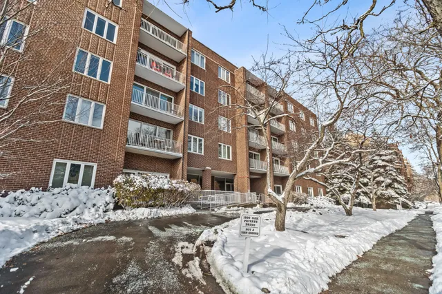 $279,000 | 1500 Oak Avenue, Unit 3G, Evanston, IL 60201