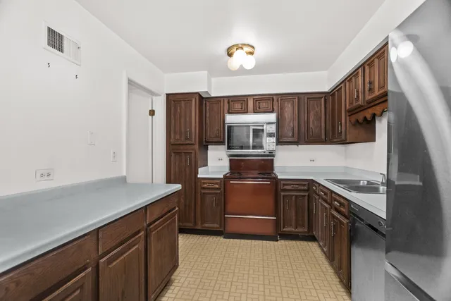 $279,000 | 1500 Oak Avenue, Unit 3G, Evanston, IL 60201