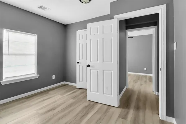 $1,800 | 218 Hafer Avenue, Baytown, TX 77520