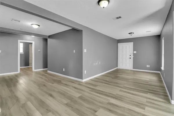$1,800 | 218 Hafer Avenue, Baytown, TX 77520