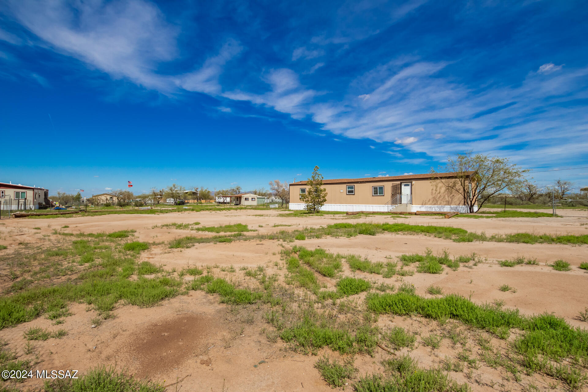 8577 South Marstellar Road Tucson, AZ 85736 - Photo 4 of 26 Gallery Image 4