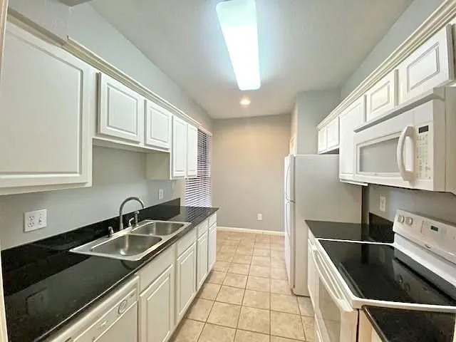 $129,995 | 2255 Braeswood Park Drive, Unit 204, Houston, TX 77030