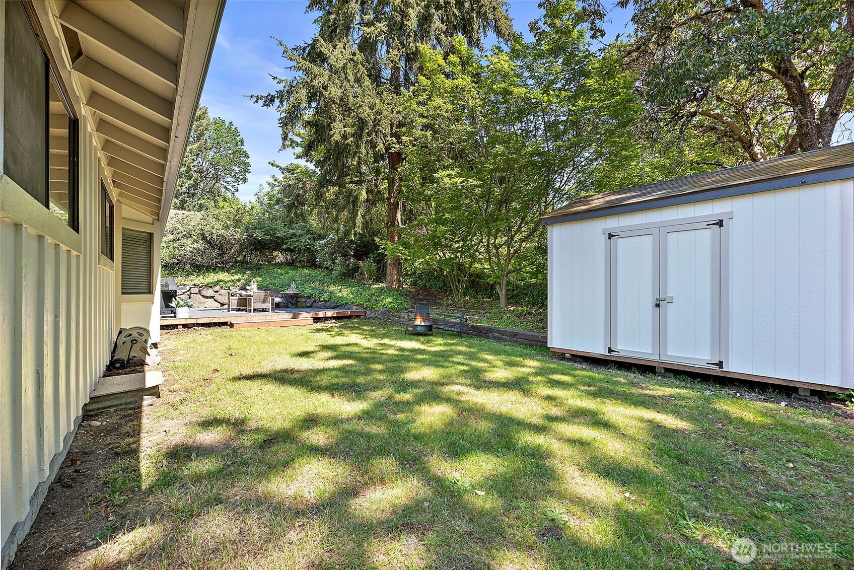 112 Lila Street Steilacoom, WA 98388 - Photo 30 of 37 a view of swimming pool of the house