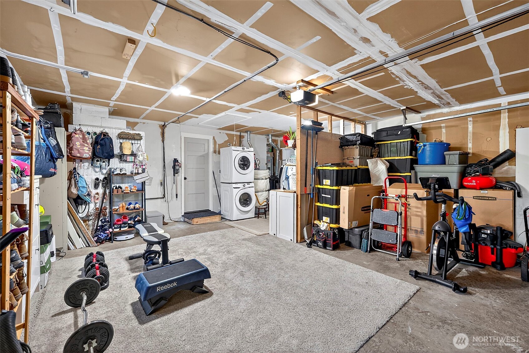 112 Lila Street Steilacoom, WA 98388 - Photo 31 of 37 a view of a room with gym equipment