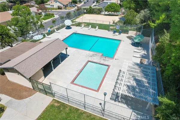 $675,000 | 27440 Annette Jo Circle, Saugus, CA 91350