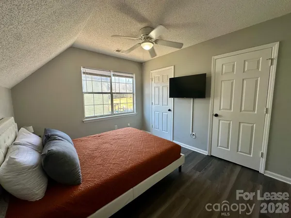 $2,690 | 9501 Pondside Lane, Charlotte, NC 28213