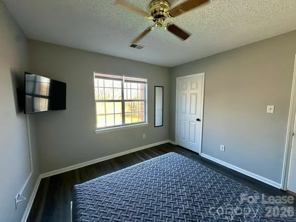 $2,690 | 9501 Pondside Lane, Charlotte, NC 28213