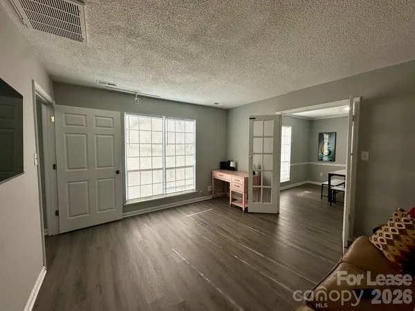 $2,690 | 9501 Pondside Lane, Charlotte, NC 28213