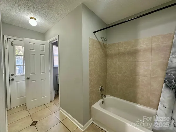 $2,995 | 9501 Pondside Lane, Charlotte, NC 28213