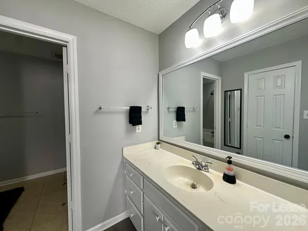 $2,690 | 9501 Pondside Lane, Charlotte, NC 28213