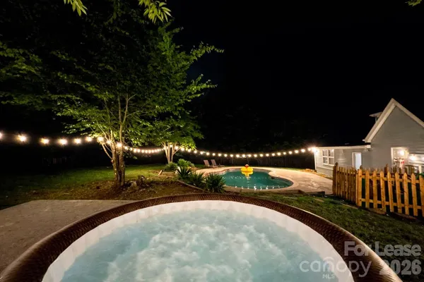 $2,690 | 9501 Pondside Lane, Charlotte, NC 28213