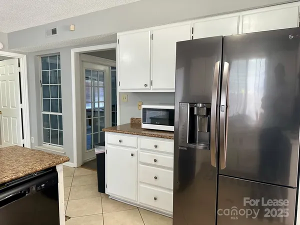 $2,995 | 9501 Pondside Lane, Charlotte, NC 28213