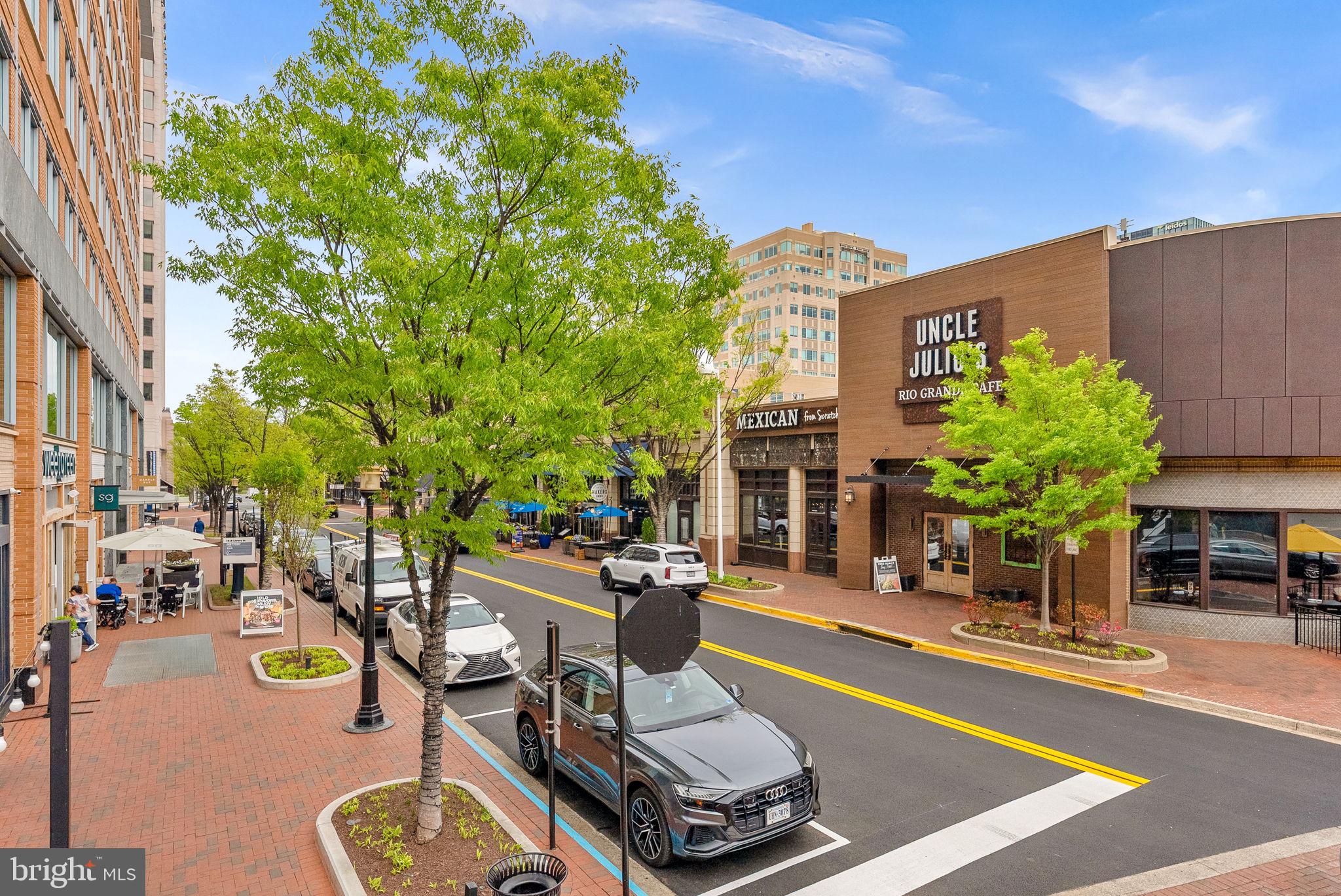 11908 Fieldthorn Court Reston, VA 20194 - Photo 43 of 47