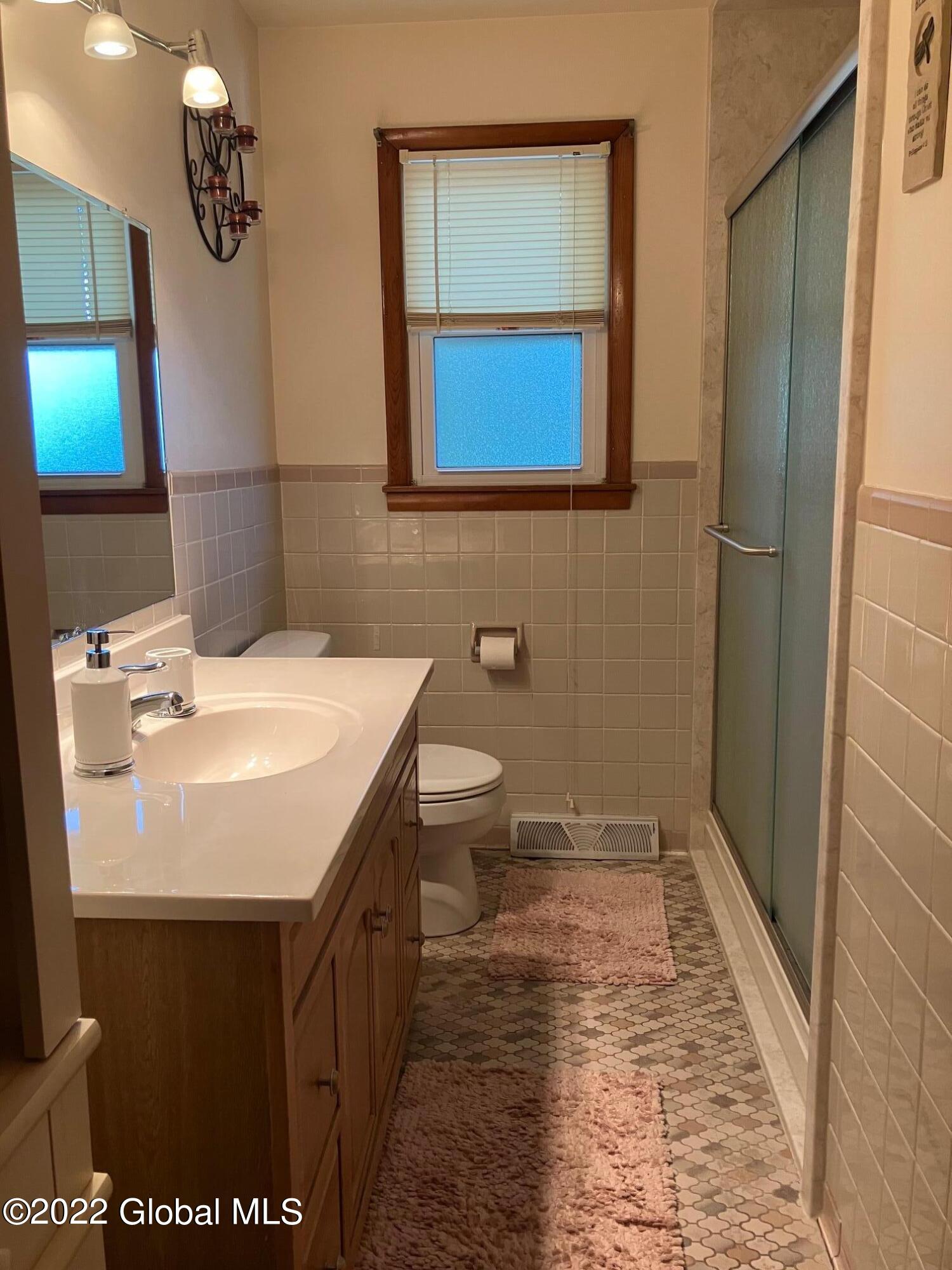 701 Deforest Street Rotterdam, NY 12303 - Photo 15 of 30 IMG_0723