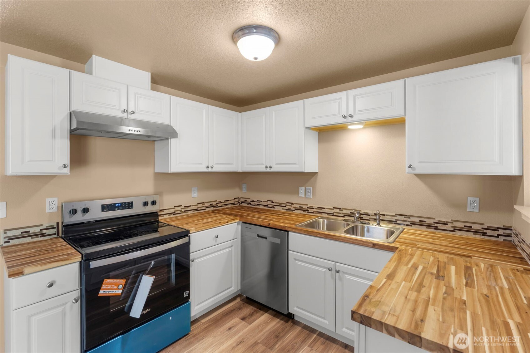 110 Sunny Basin Road Castle Rock, WA 98611 - Photo 11 of 31