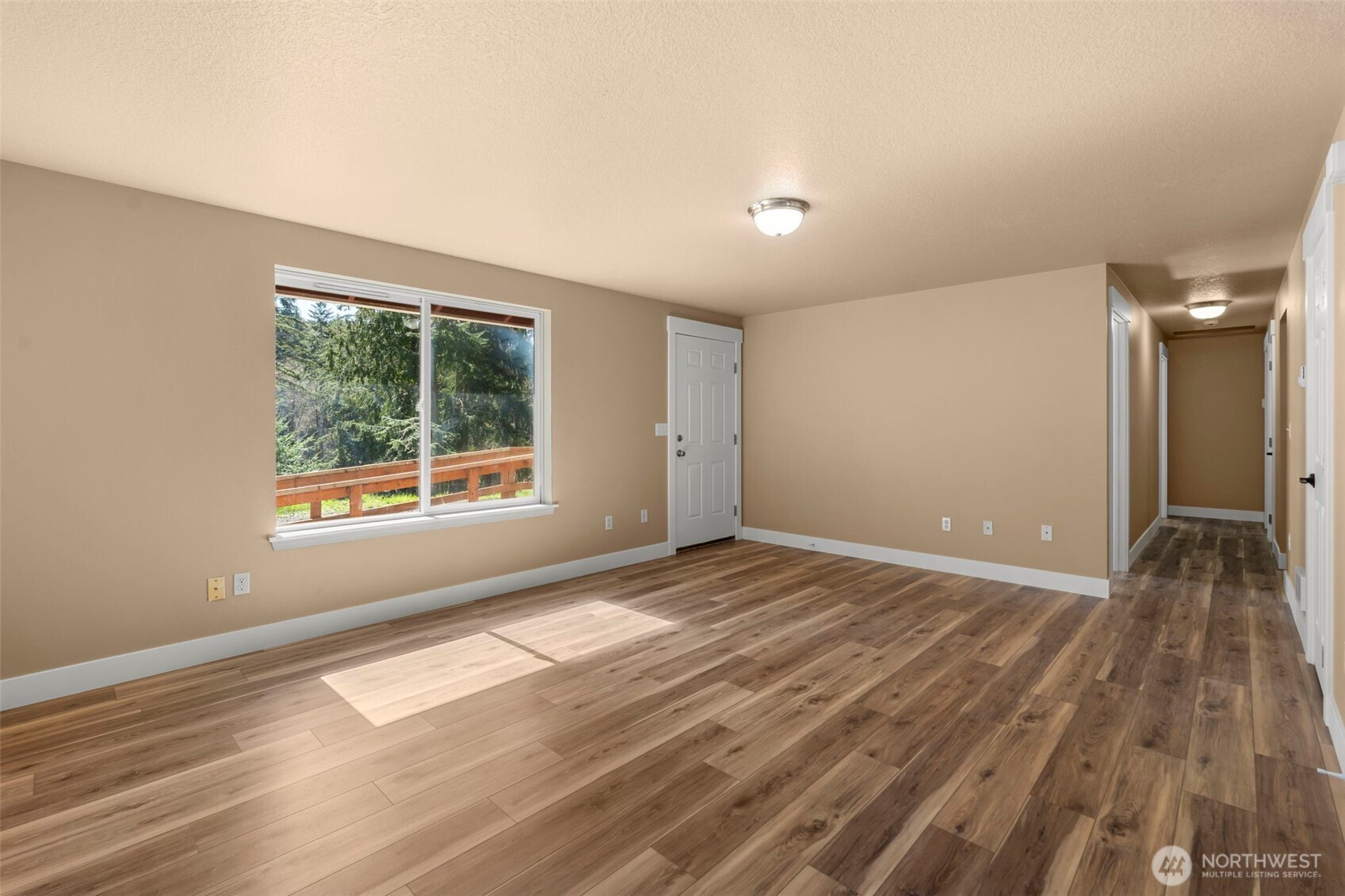 110 Sunny Basin Road Castle Rock, WA 98611 - Photo 4 of 31