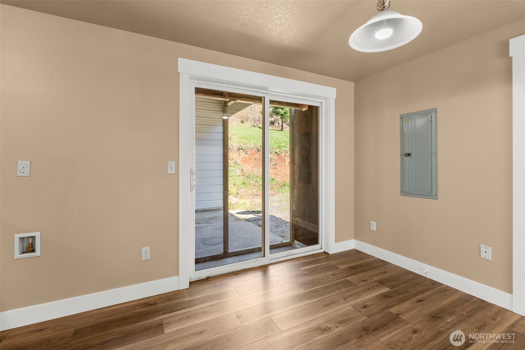 110 Sunny Basin Road Castle Rock, WA 98611 - Photo 7 of 31