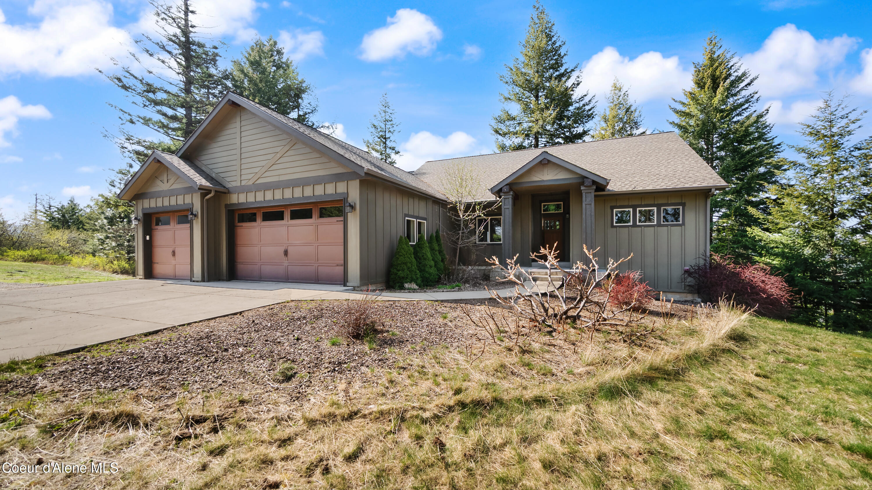 8517 West Eagle Ridge Road Coeur D'Alene, ID 83814 - Photo 2 of 37 8517WEagleRidgeRoad-EXTERIOR (16)