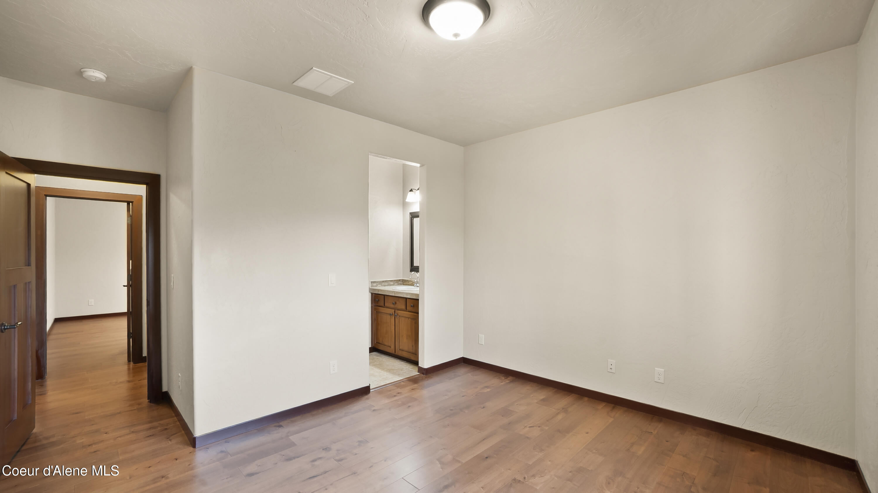 8517 West Eagle Ridge Road Coeur D'Alene, ID 83814 - Photo 22 of 37 8517WEagleRidgeRoad-BEDROOM (1)