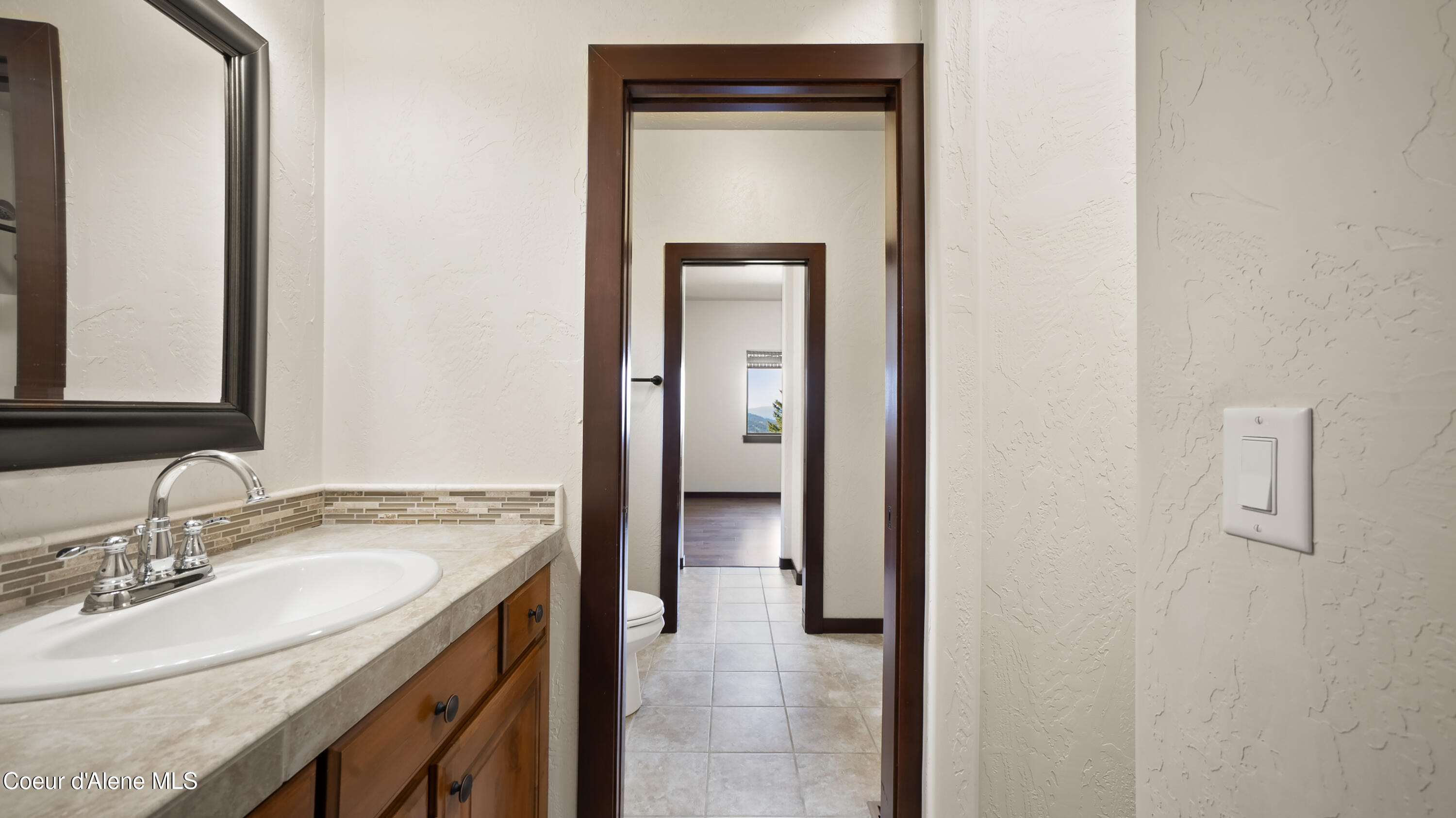 8517 West Eagle Ridge Road Coeur D'Alene, ID 83814 - Photo 24 of 37 8517WEagleRidgeRoad-BATHROOM (4)